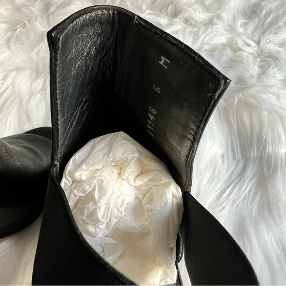 Stuart Weitzman Fronton Heels - Picture 5 of 14